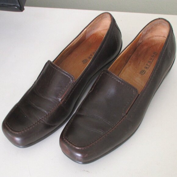 Aravon Womens Brown Leather Loafer Shoe - Size 7.5B - Picture 1 of 8
